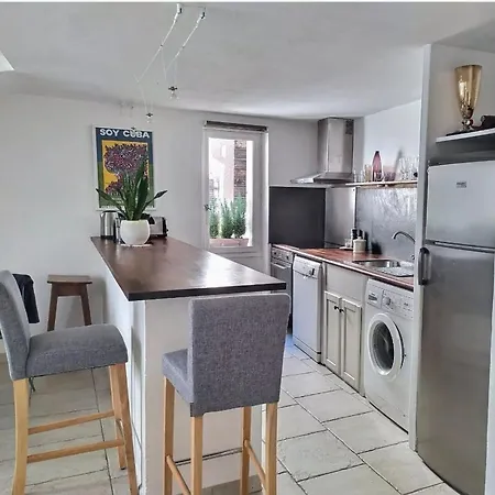 Vieil Antibes, Charmant Duplex Avec Terrasse *
